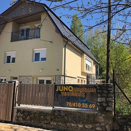 Juno Apartman Vendeghaz Miskolc Exterior photo