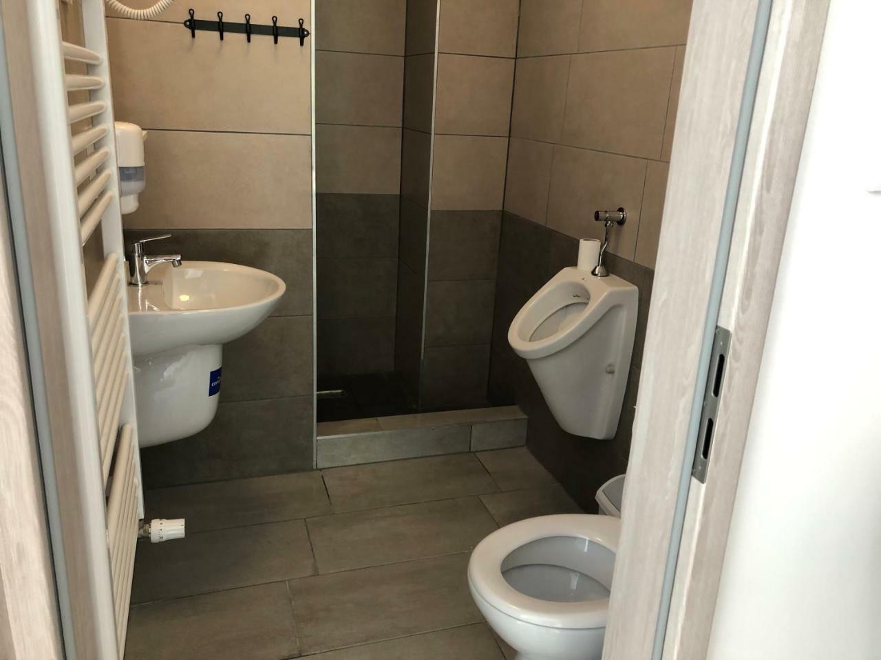 Juno Apartman Vendeghaz Miskolc Exterior photo